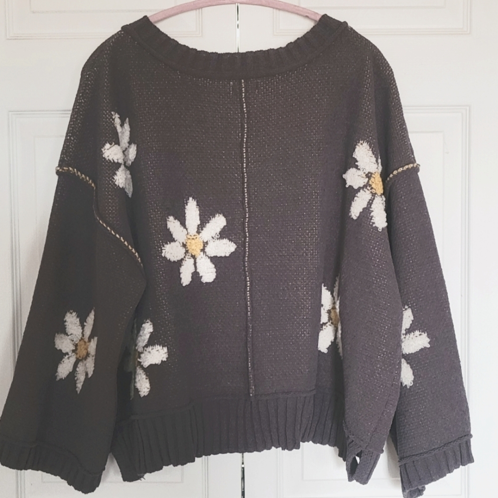 POL Gray Daisy Jacquard Knit Sweater Medium Oversized Cozy V-Neck Pullover - Picture 6 of 8